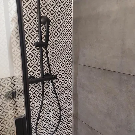 In Center شقة كراكوفيا